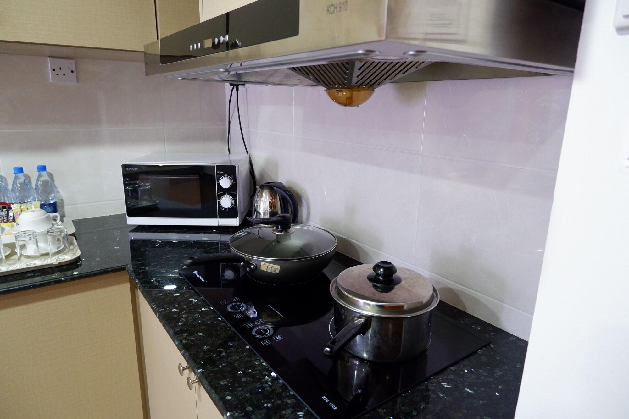 Parkview Hotel Kampong Jerudong Екстериор снимка