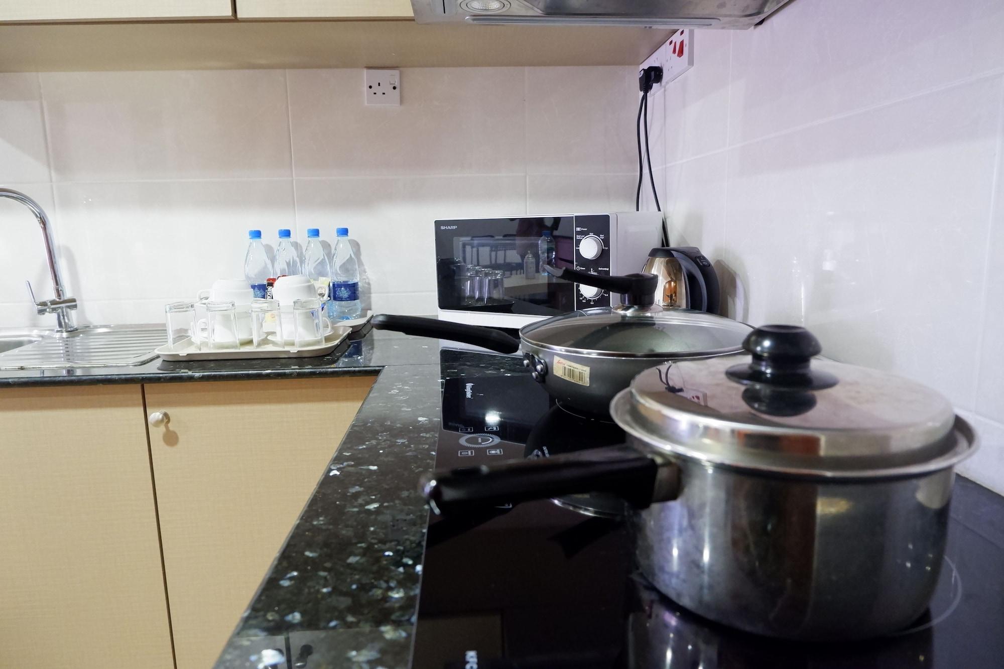Parkview Hotel Kampong Jerudong Екстериор снимка