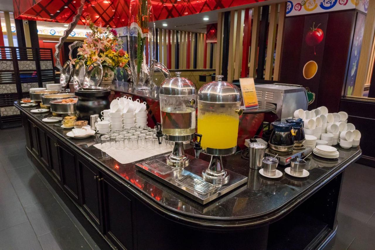 Parkview Hotel Kampong Jerudong Екстериор снимка