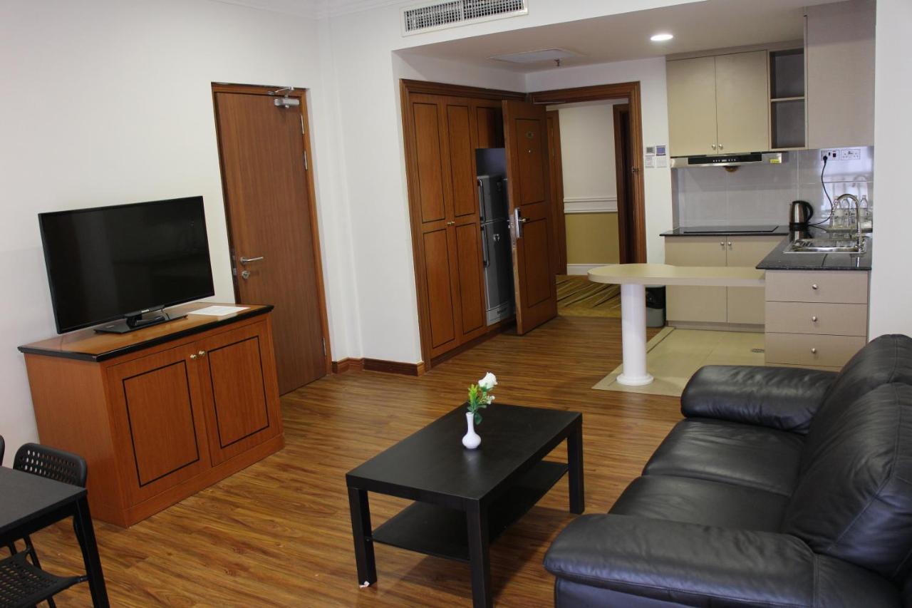 Parkview Hotel Kampong Jerudong Екстериор снимка